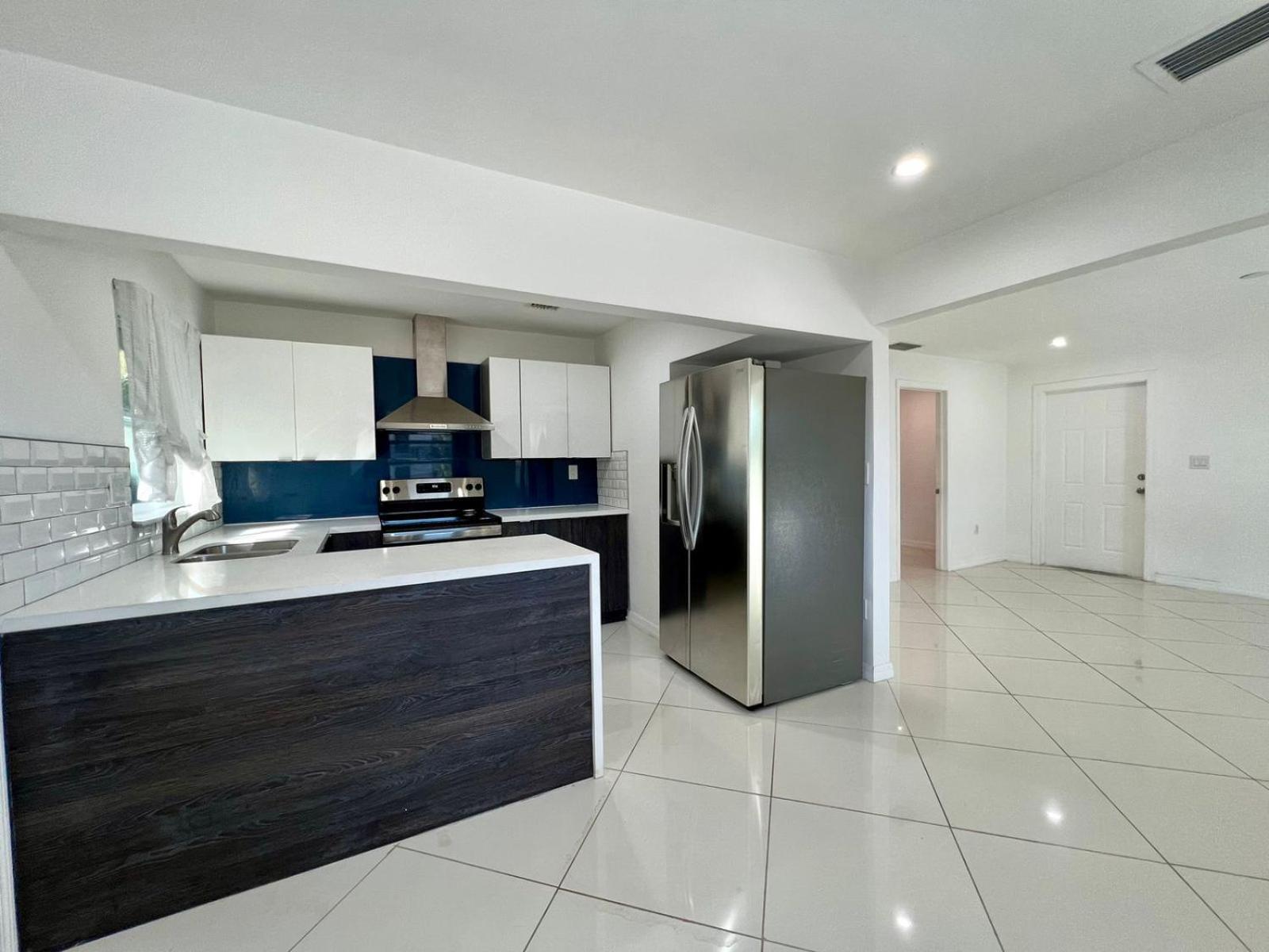 Beautiful, Fully Furnished 4Bed 2Bath House - 5 Minute Walk To Miracle Mile Downtown Coral Gables Villa Miami Exterior foto
